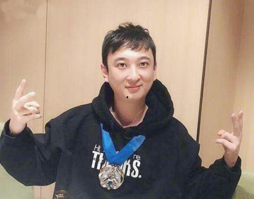 王思聪怼人吃瓜视频,吃瓜视频引发热议