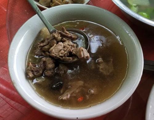 赶海小章吃八瓜鱼视频,趣味捕捞过程大揭秘